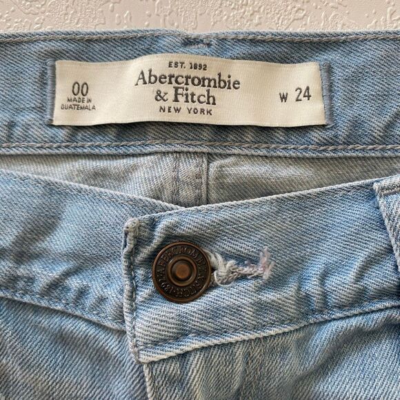 Abercrombie & Fitch Distressed Denim Shorts Light Wash 00 / 24 Women’s Cutoff Je - Picture 3 of 8